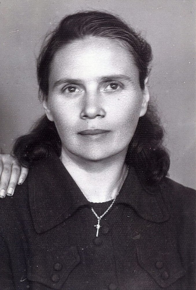 MARIA KUKUSIK
